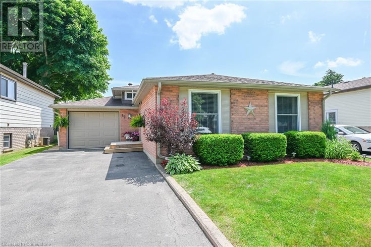 42 KNIGHTSWOOD Crescent - Brantford House for Sale, 3 Bedrooms (40742351)