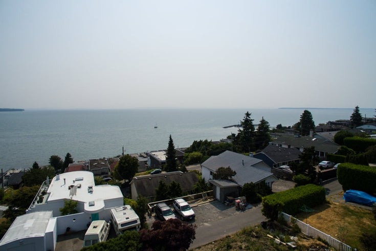 15458 Royal Avenue, White Rock,  - White Rock House/Single Family, 2 Bedrooms (F1446702)