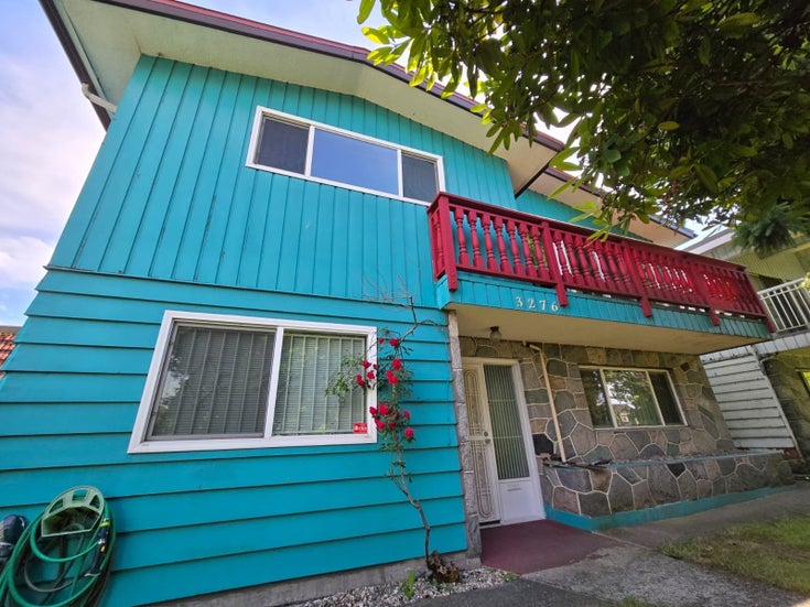 3276 E 1st Avenue - Renfrew VE Single Family Residence for Sale, 5 Bedrooms (R2897930)
