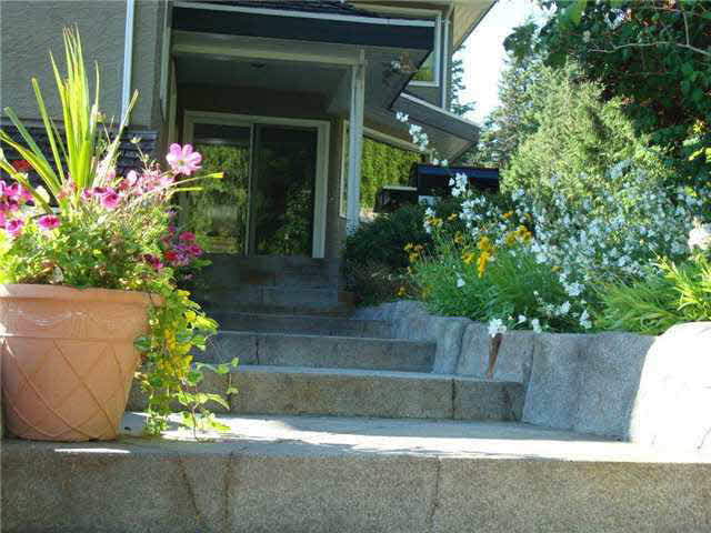 1008 Glacier View Drive - Garibaldi Highlands House/Single Family for sale, 4 Bedrooms (V928227)