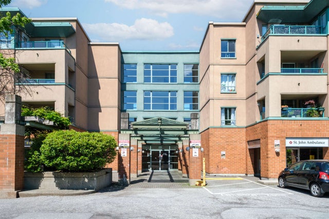 209 - 223 Mountain Highway - Lynnmour Apartment/Condo for Sale, 2 Bedrooms (R3020674)