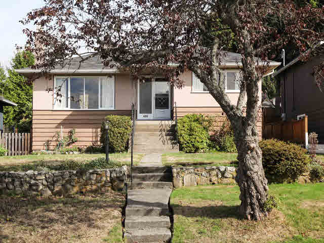 452 W 26th Street - Upper Lonsdale House/Single Family, 3 Bedrooms (V1143545)