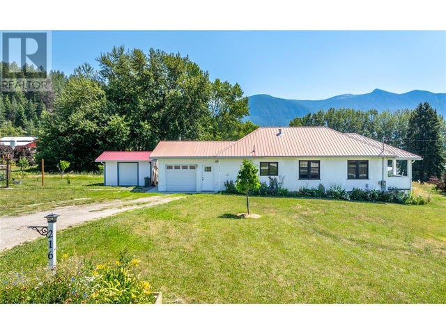 216 27TH Avenue - Creston House for Sale, 2 Bedrooms (10355651)