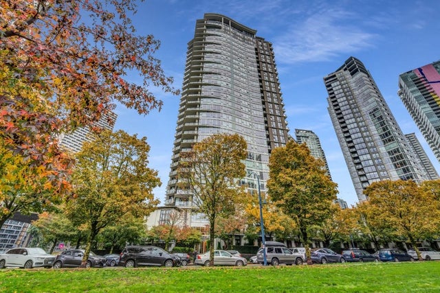 2202 583 BEACH CRESCENT - Yaletown Apartment/Condo for sale, 2 Bedrooms (R2894346)