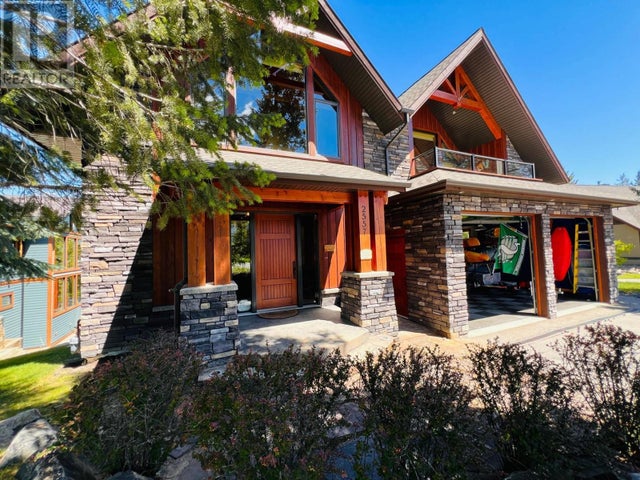 2557 LEDGEROCK Ridge - Invermere House for Sale, 4 Bedrooms (10344476)