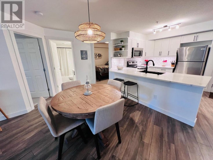 205 THIRD Avenue Unit# 2217 - Invermere Apartment for Sale, 3 Bedrooms (10345443)