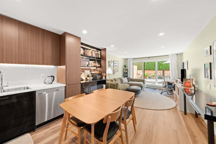 214 - 215 Mowat Street - Uptown NW Apartment/Condo, 1 Bedroom (R3012019)