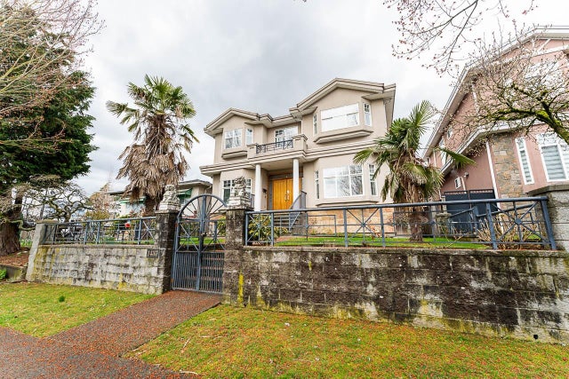 1437 E 58th Avenue - Fraserview VE Single Family Residence for Sale, 7 Bedrooms (R3017810)
