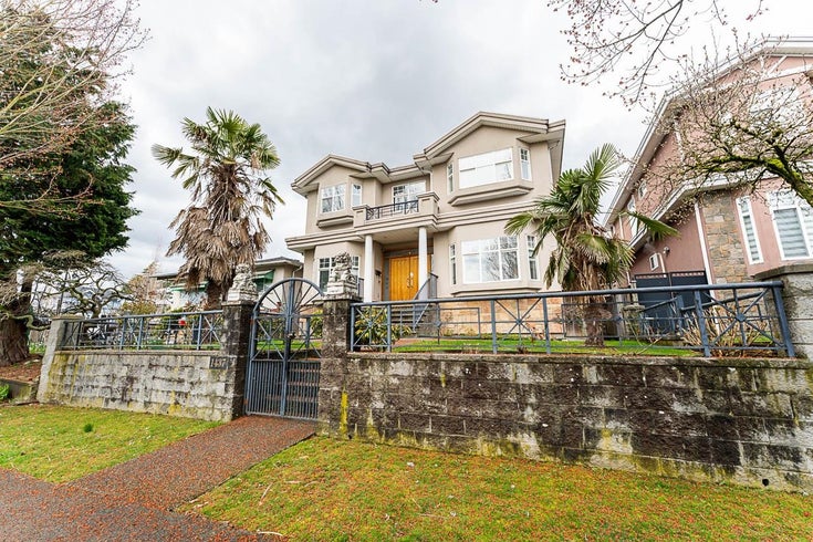 1437 E 58th Avenue - Fraserview VE Single Family Residence for Sale, 7 Bedrooms (R3029228)
