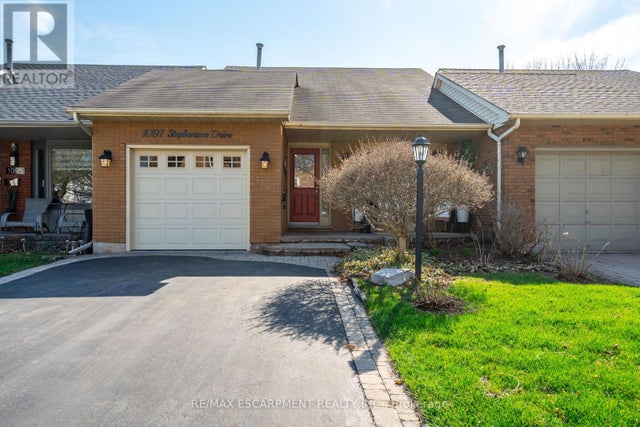 1097 STEPHENSON DRIVE - Burlington (brant) House for Sale, 2 Bedrooms (W12102967)