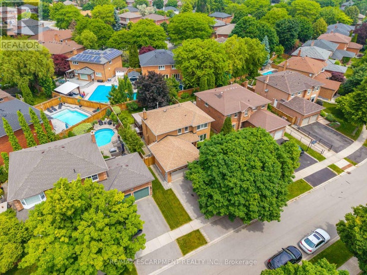 139 WARNER DRIVE - Oakville (br Bronte) House for Sale, 4 Bedrooms (W12234753)