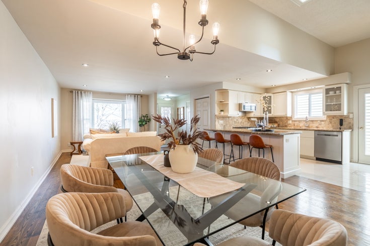 1097 Stephenson Dr, Burlington - Burlington Single Family, 2 Bedrooms (40718995)