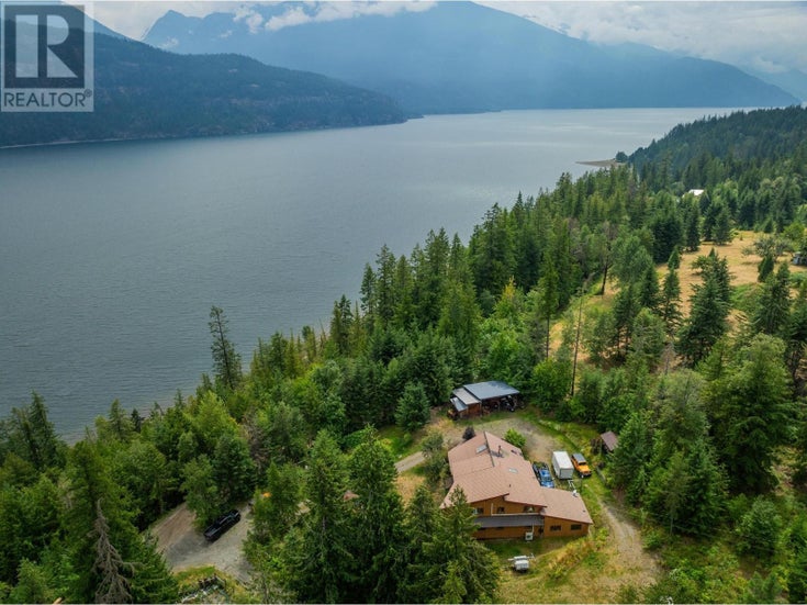 9413 SHUTTY BENCH Road - Kaslo House for Sale, 3 Bedrooms (2478990)