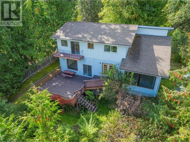 5342 AMUNDSEN ROAD - Kaslo House for sale, 3 Bedrooms (2479939)