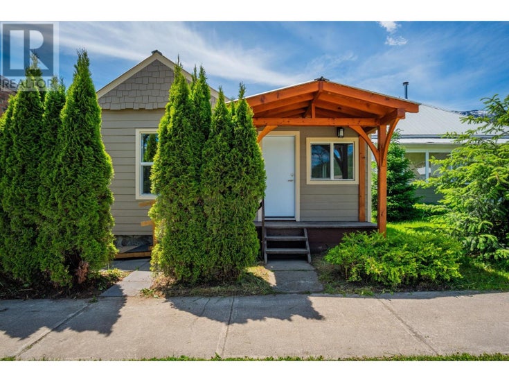 411 A Avenue - Kaslo House for Sale, 2 Bedrooms (10337374)