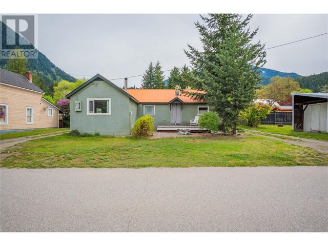 912 KILDARE Street - New Denver House for Sale, 1 Bedroom (10347415)