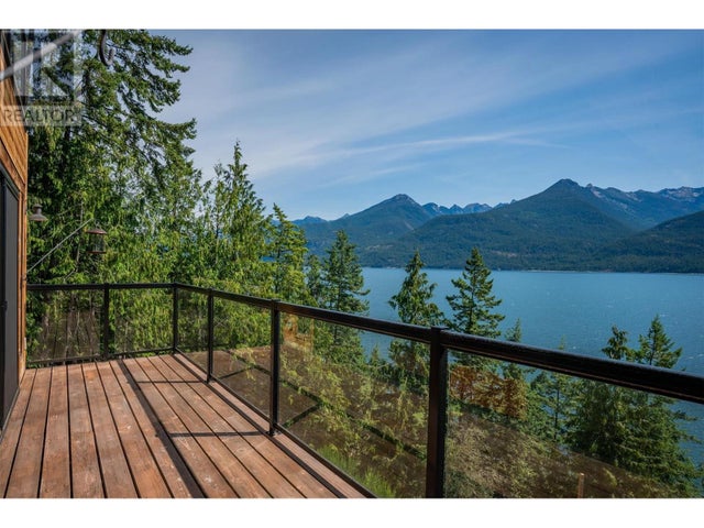5336 Amundsen Road - Kaslo House for Sale, 3 Bedrooms (10354197)