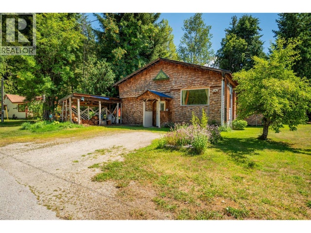 711 9TH Avenue - New Denver Manufactured Home for Sale, 3 Bedrooms (10358216)