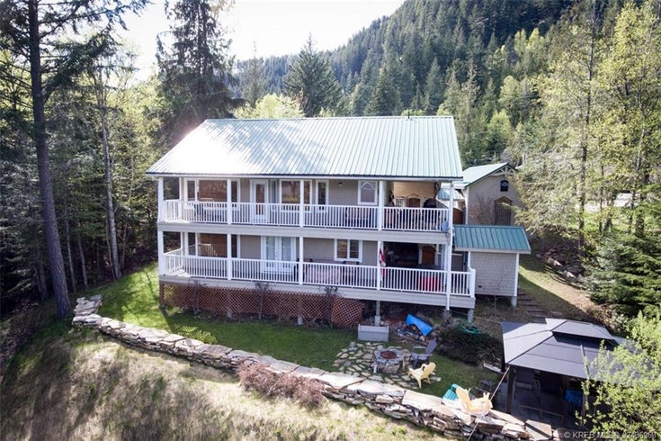 4238 Woodbury Village Road - Balfour to Kaslo West Single Family for sale, 4 Bedrooms (2436963)
