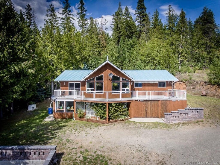 4255 Woodbury Village Road - Balfour to Kaslo West Single Family for sale, 3 Bedrooms (2451071)