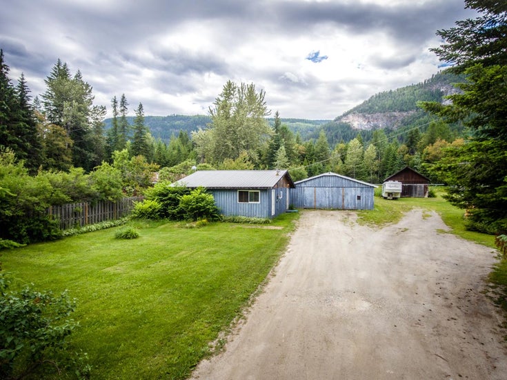 12735 Highway 31 - Kaslo North to Gerrard Single Family for sale, 2 Bedrooms (2452832)