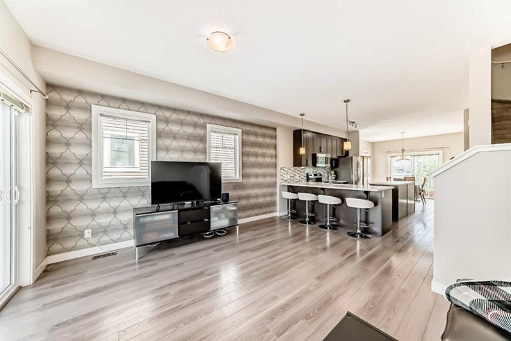 107 Redstone Circle NE - Redstone Row/Townhouse, 3 Bedrooms (A2246689)