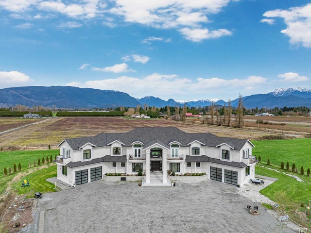 18782 Old Dewdney Trunk Road - North Meadows PI Single Family Residence for Sale, 10 Bedrooms (R3033717)