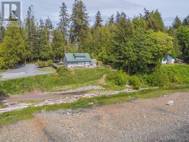 8317 HIGHWAY 101 - Powell River House for sale, 4 Bedrooms (18064)