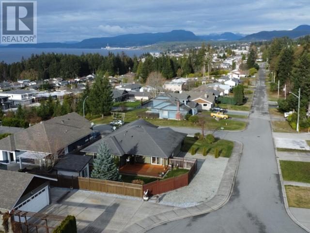 7068 ROYSTON STREET - Powell River House for sale, 3 Bedrooms (18509)