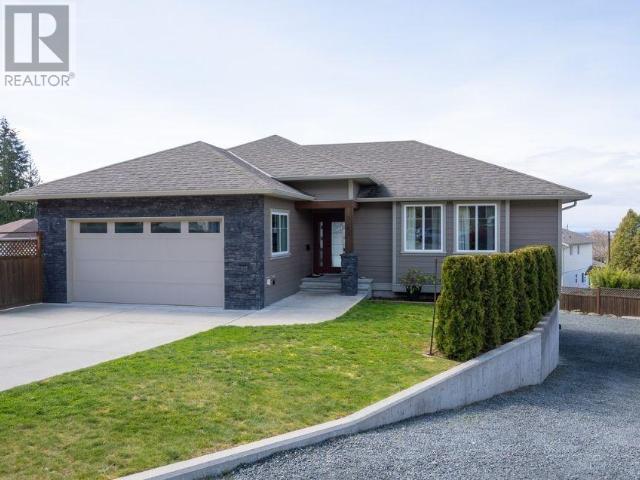 3783 TRAIL PLACE - Powell River House for Sale, 5 Bedrooms (18783)
