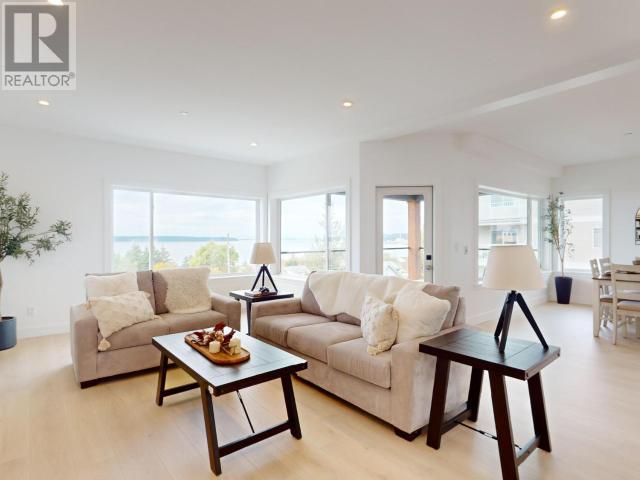 C-204-6900 BURNABY STREET - Powell River Apartment for Sale, 3 Bedrooms (19072)