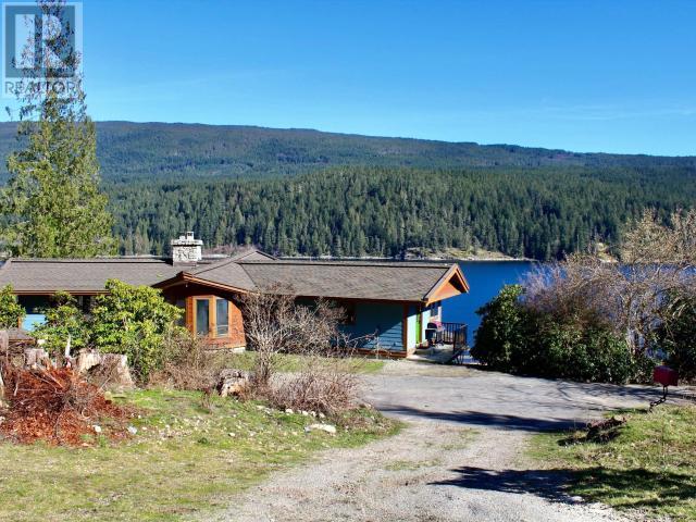 2870 DANGIO ROAD - Powell River House for Sale, 4 Bedrooms (18762)