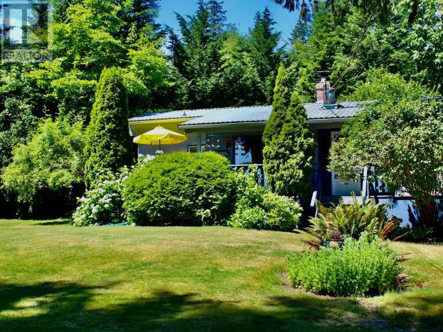 10136 DOUGLAS BAY ROAD - Powell River House for Sale, 2 Bedrooms (19111)