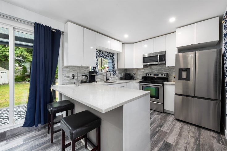 3141 Raleigh Street - Central Pt Coquitlam Single Family Residence for Sale, 5 Bedrooms (R3035616)
