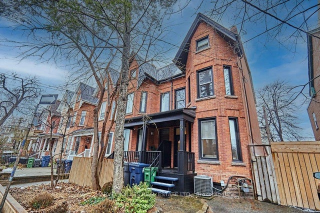 87 Oxford Street - Kensington-Chinatown Detached for Sale, 3 + 1 Bedrooms (C12008677)