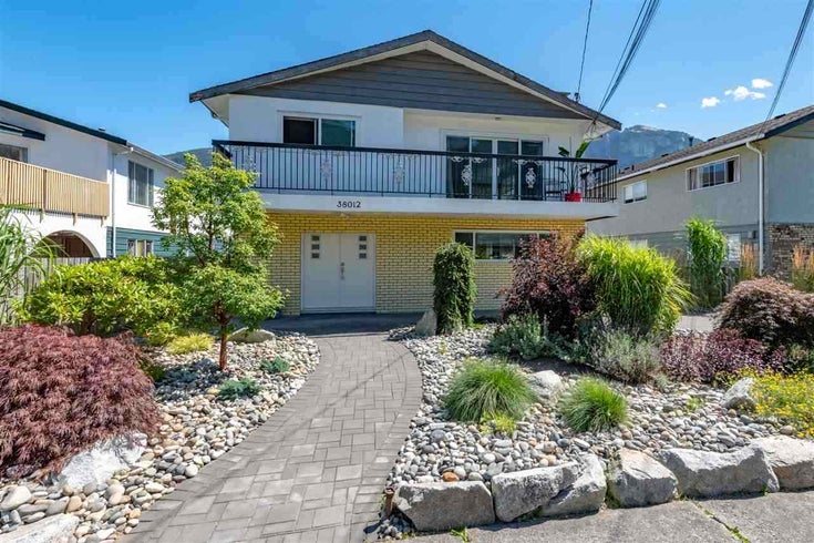 38012 Fifth Avenue - Downtown SQ House/Single Family(R2540724)
