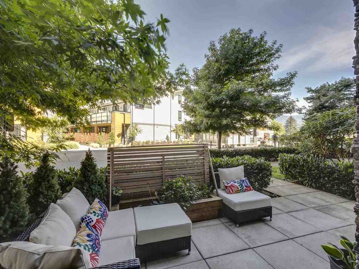 103 1212 Main Street - Downtown SQ Apartment/Condo, 2 Bedrooms (R2491795)