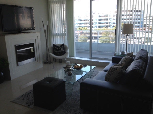 304 133 E ESPLANADE STREET - Lower Lonsdale Apartment/Condo for sale, 2 Bedrooms (R2175231) #3