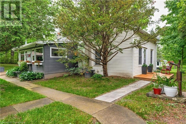 401 LYNDEN Road - Brantford House for Sale, 3 Bedrooms (40736481)