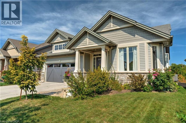 17 MANORWOOD Drive - Smithville House for Sale, 3 Bedrooms (40770408)