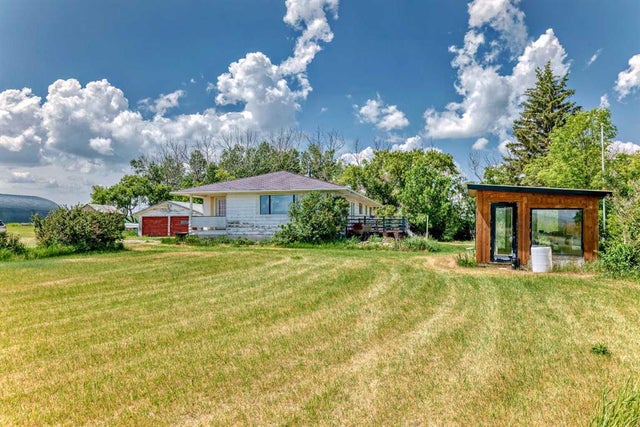 230062 Range Road 205   - Other Detached for Sale, 5 Bedrooms (A2232847)