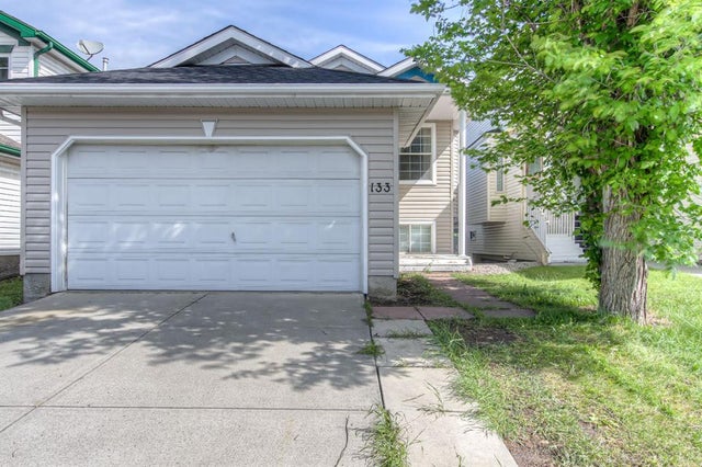 133 Hidden Spring Circle NW - Hidden Valley Detached for Sale, 2 Bedrooms (A2241647)