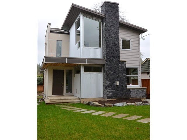 2007 LARSON ROAD - Central Lonsdale Single Family Residence, 4 Bedrooms 