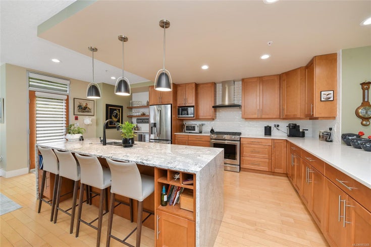 5336 Sayward Hill Cres - SE Cordova Bay Townhouse for Sale, 3 Bedrooms (993306)