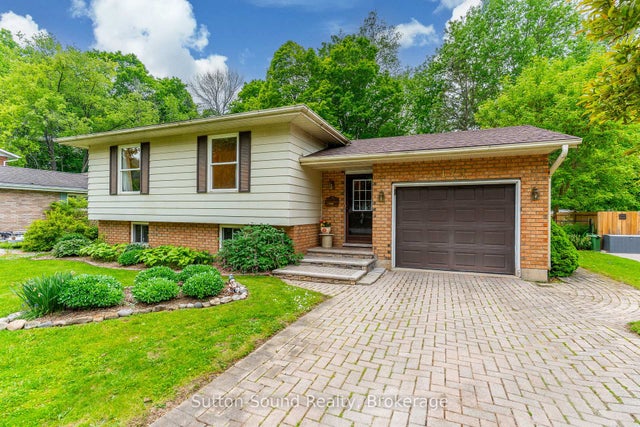 172 6th Avenue E - Owen Sound Detached for Sale, 3 + 1 Bedrooms (X12201356)