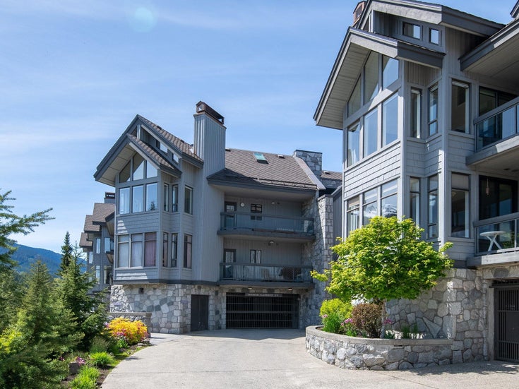 306 - 3212 Blueberry Drive - Blueberry Hill Apartment/Condo for Sale, 5 Bedrooms (R3015417)