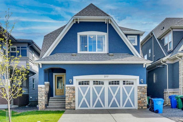 217 Magnolia Heath SE - Mahogany Detached for Sale, 4 Bedrooms (A2243220)