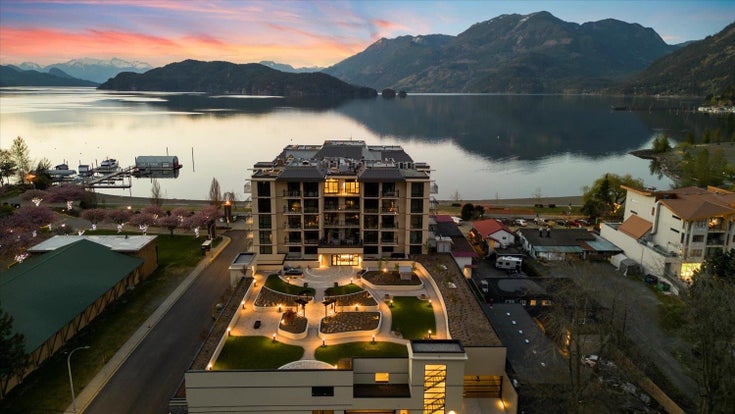 704 120 ESPLANADE AVENUE - Harrison Hot Springs Apartment/Condo for Sale, 2 Bedrooms (R2919449)