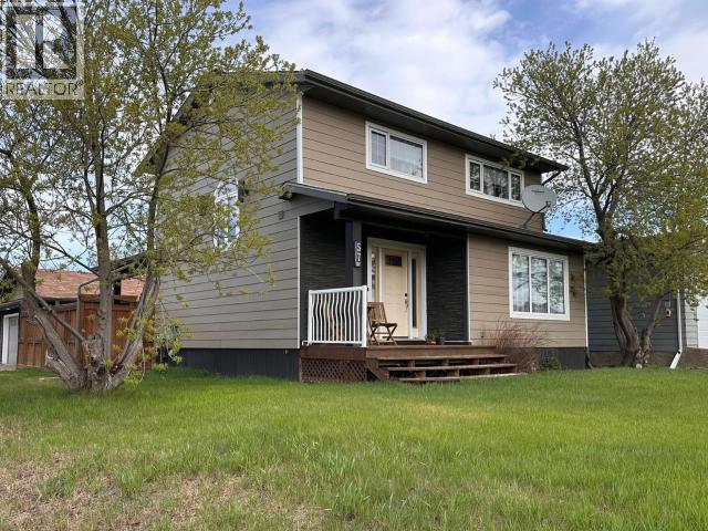 57 STEWART DRIVE - Hay River House for Sale, 3 Bedrooms (6525)