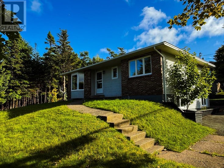 122 Duff Crescent - Paradise House for Sale, 3 Bedrooms (1290852)